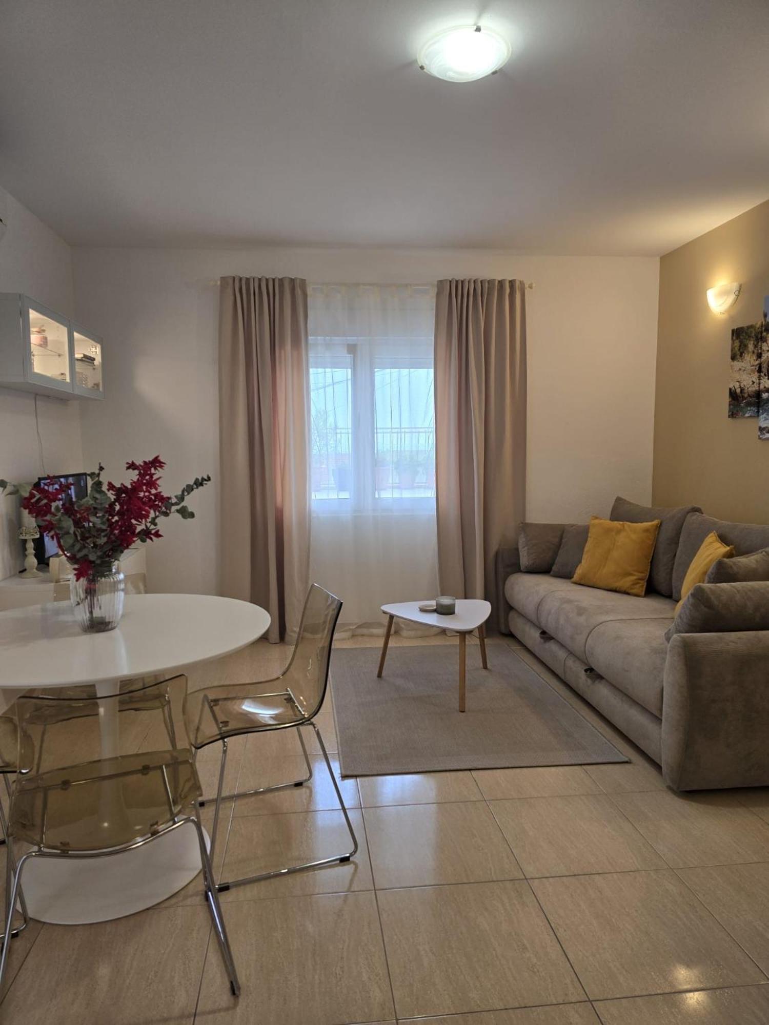 Apartmani Pavlinovic Makarska Exterior foto